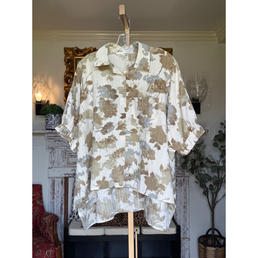 Anniewear Los Angeles Floral High Low Button Down Blouse Neutral AT1225G Small